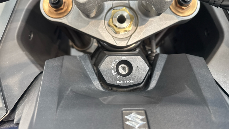 Suzuki Gsx-S 1000TRQM3 (23MY)